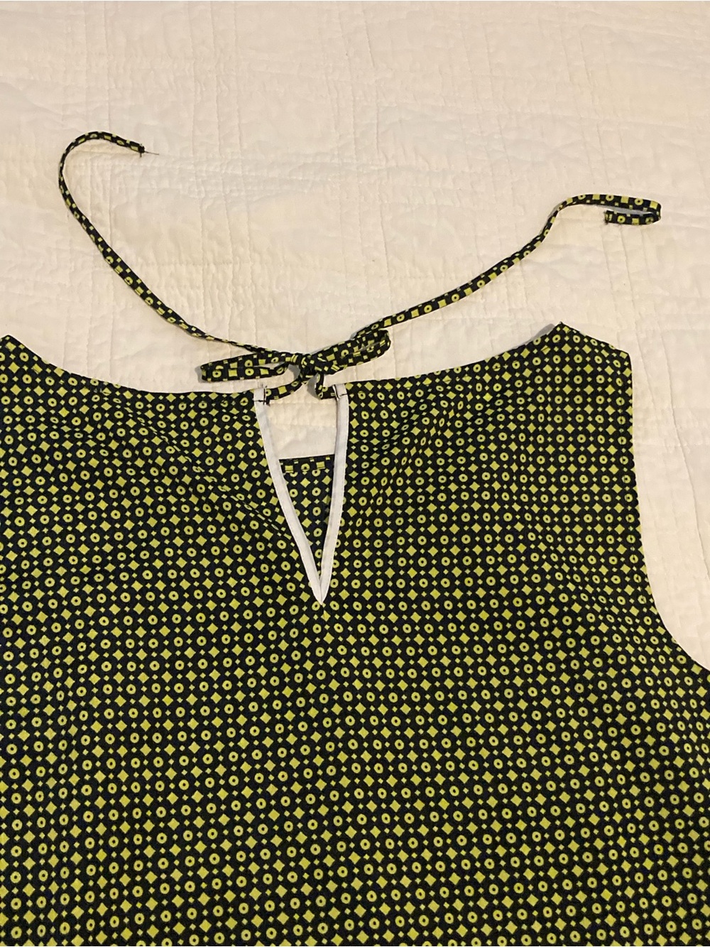 LOFT Navy and Green Sleeveless Patterned Blouse - Picture 6 of 6